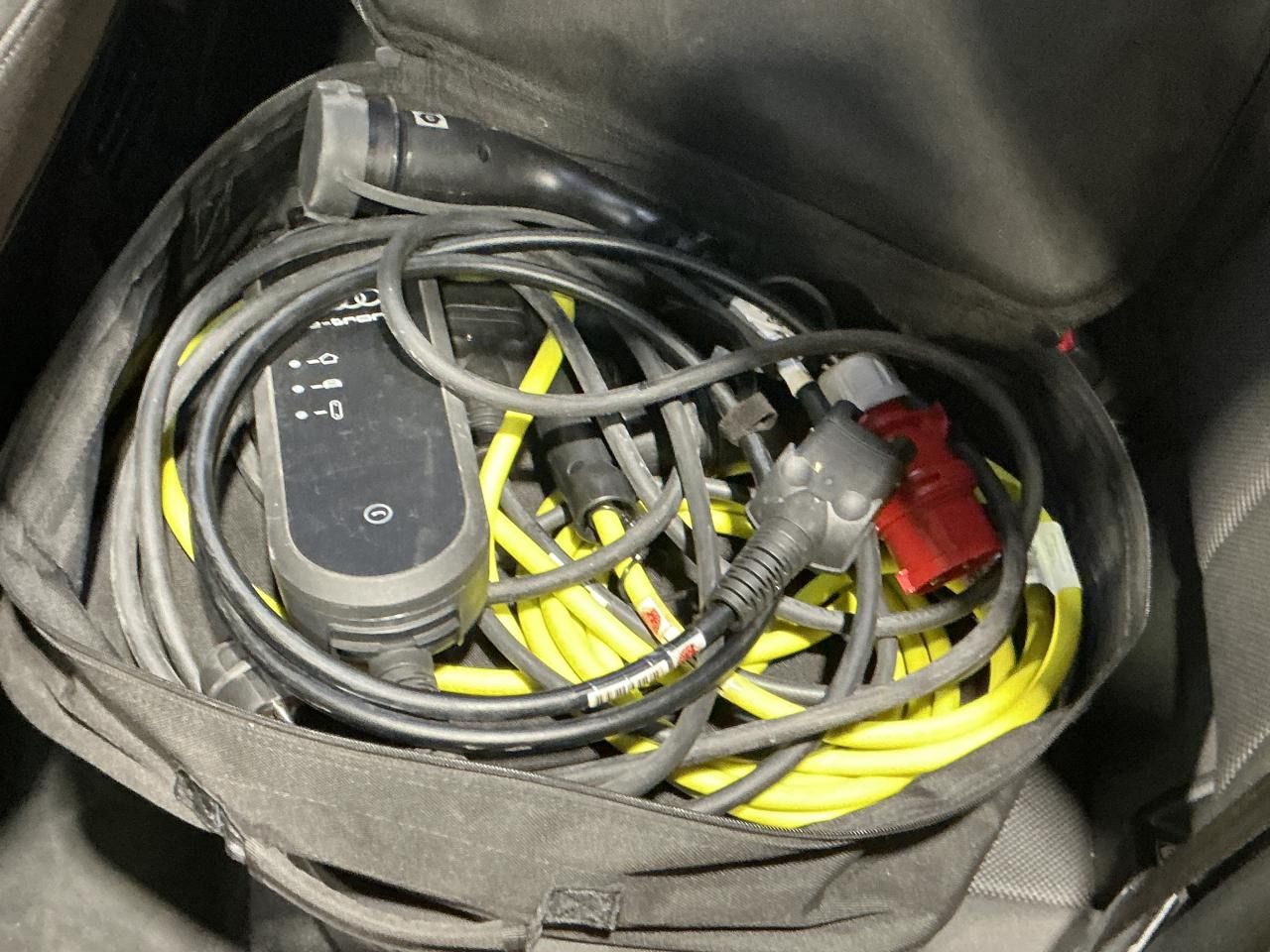 Fahrzeugabbildung Audi A3 Sportback 40 TFSI e S tronic Advanced Matrix