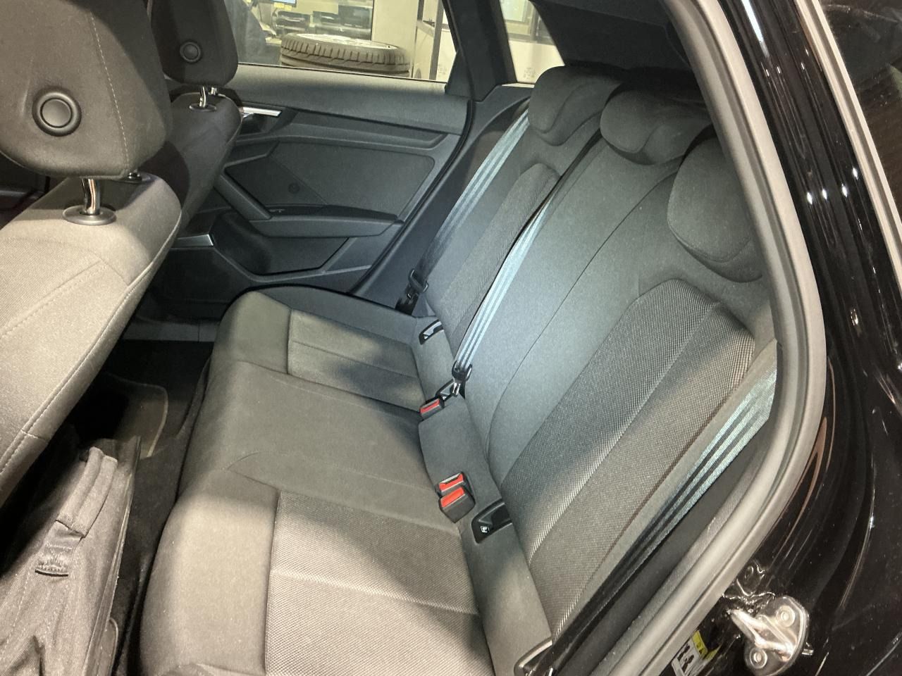 Fahrzeugabbildung Audi A3 Sportback 40 TFSI e S tronic Advanced Matrix