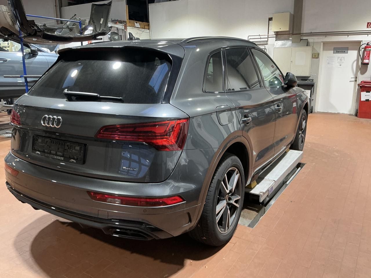 Fahrzeugabbildung Audi Q5 40 TDI quattro S tronic S line Matrix|CarPlay