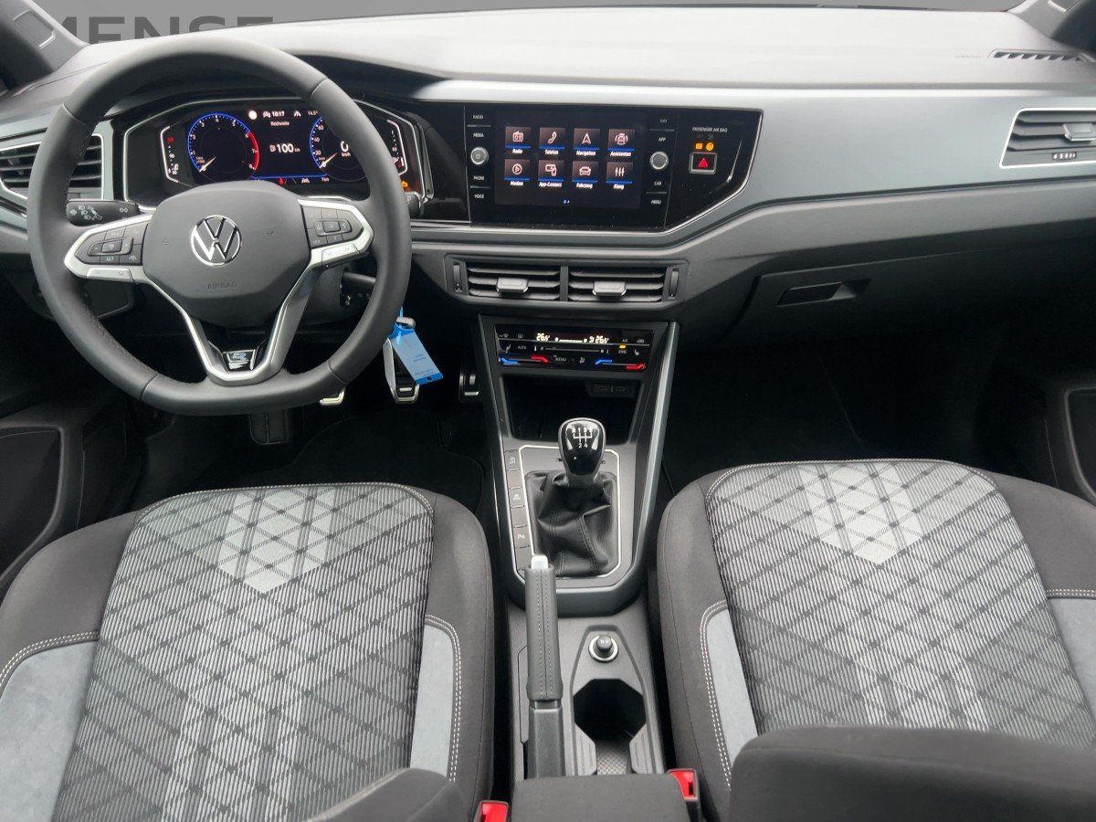 Fahrzeugabbildung Volkswagen Polo 1.0 TSI R-Line Kamera Sport-Paket IQ.Drive