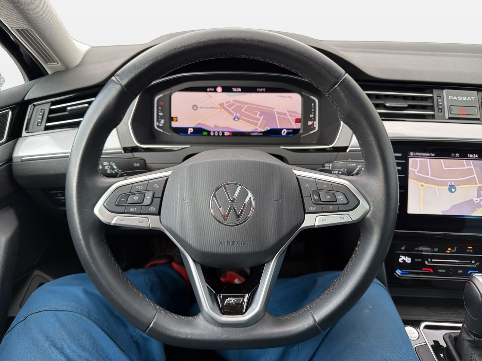Fahrzeugabbildung Volkswagen Passat Variant 2.0 TDI DSG Business IQ.Light SD - mit KI generiert/bearbeitet