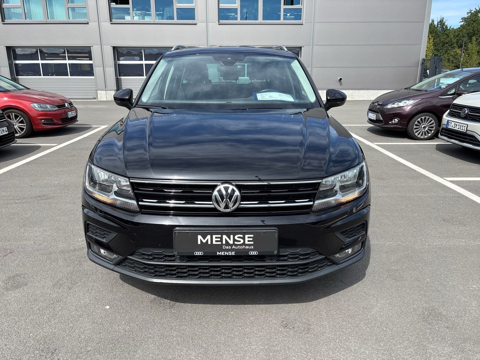 Fahrzeug autohaus mense Fahrzeugabbildung Volkswagen Tiguan 1.5 TSI DSG Join CarPlay AHK ACC Navi PDC - mit KI generiert/bearbeitet