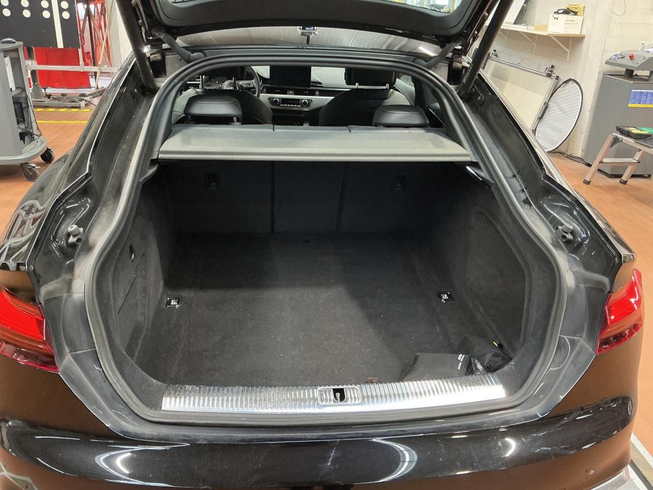 Fahrzeugabbildung Audi A5 Sportback 35 TDI S tronic S line 4xSHZG|Navi