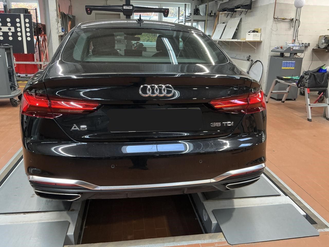 Fahrzeugabbildung Audi A5 Sportback 35 TDI S tronic S line 4xSHZG|Navi