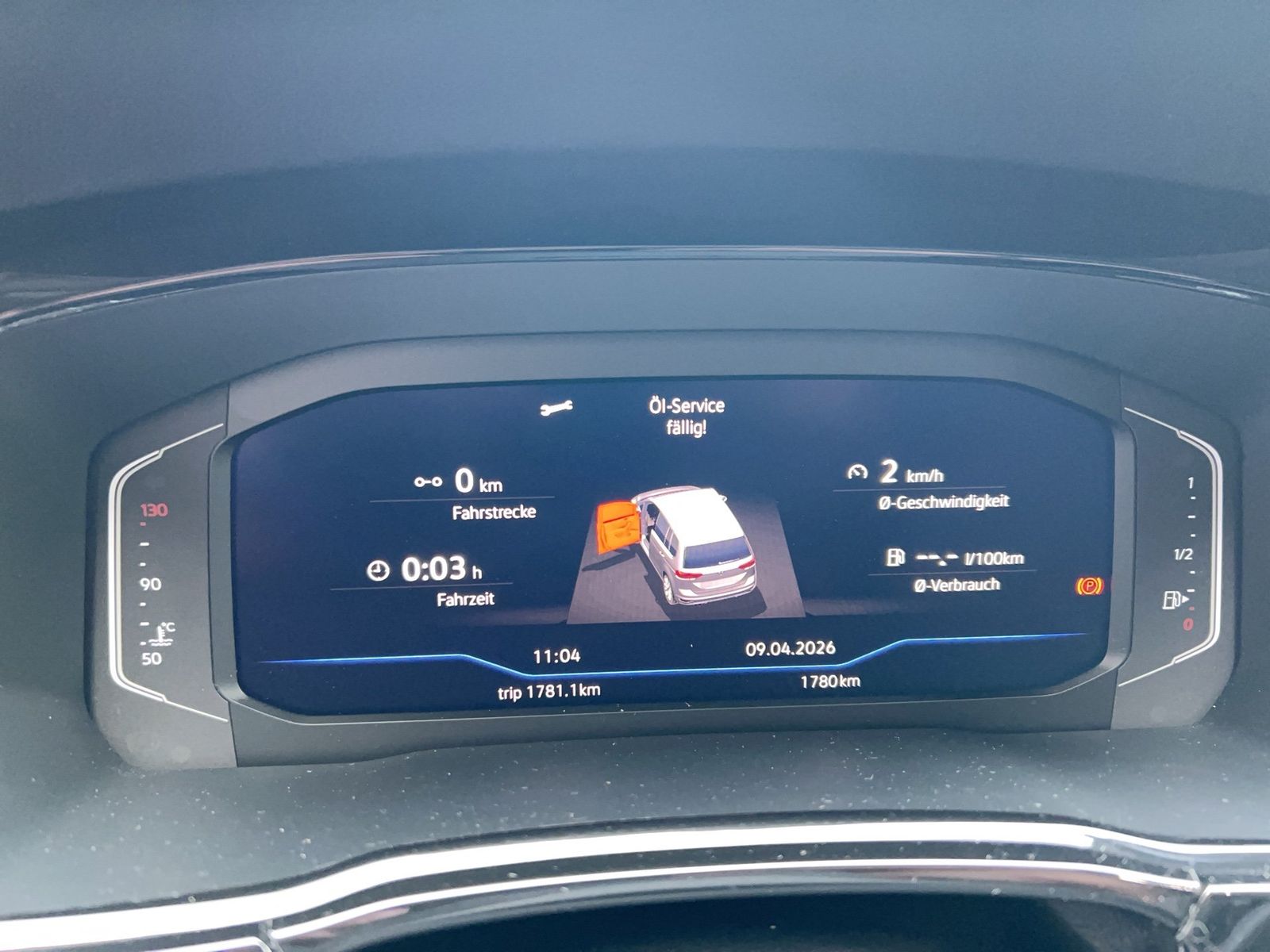 Fahrzeugabbildung Volkswagen Touran 2.0 TDI Highline DSG AHK ACC LM 4xSHZ