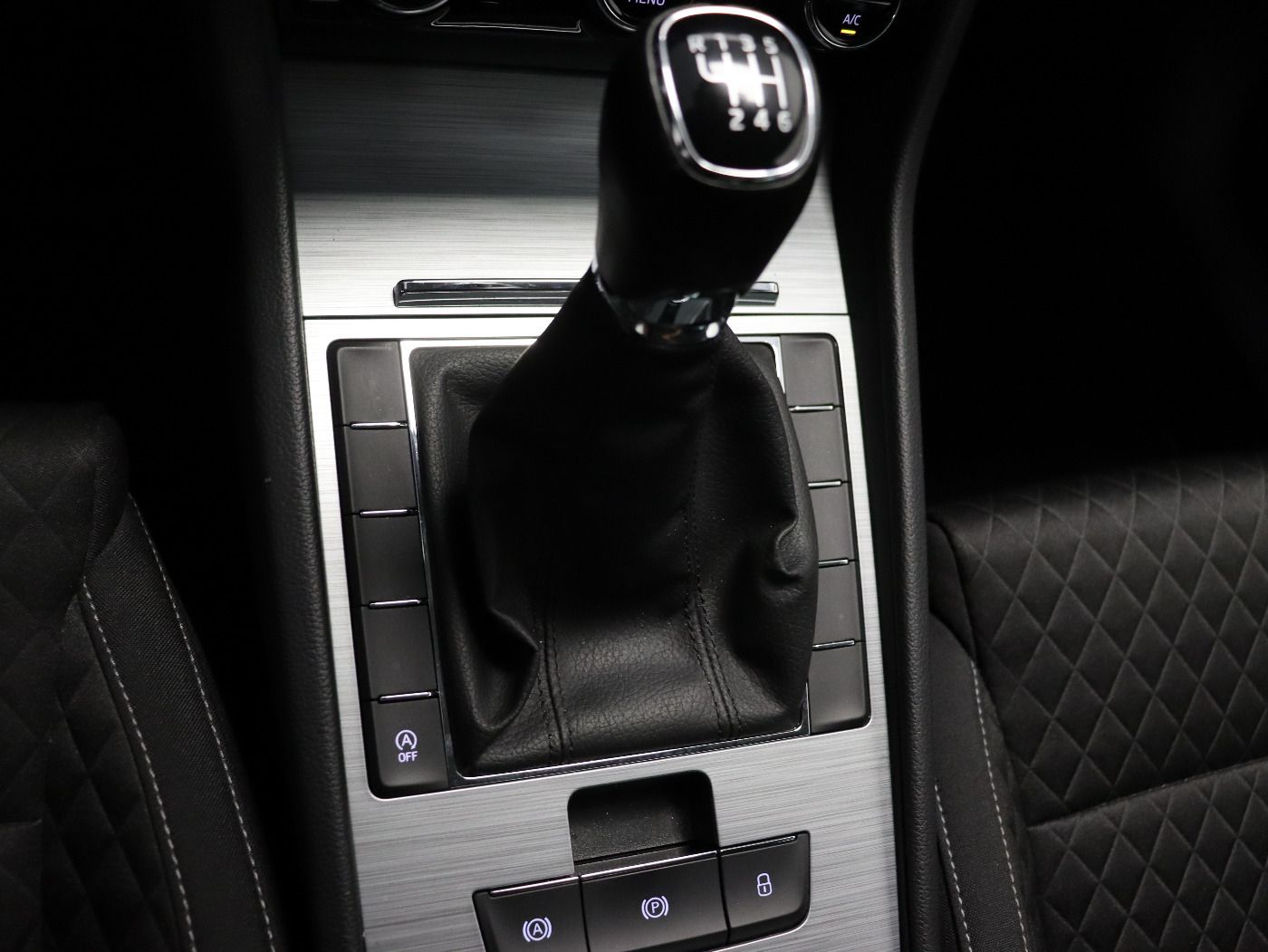 Fahrzeug autohaus mense Fahrzeugabbildung SKODA Superb Combi 1.5 TSI Ambition |ACC|SpurH|LM|Navi