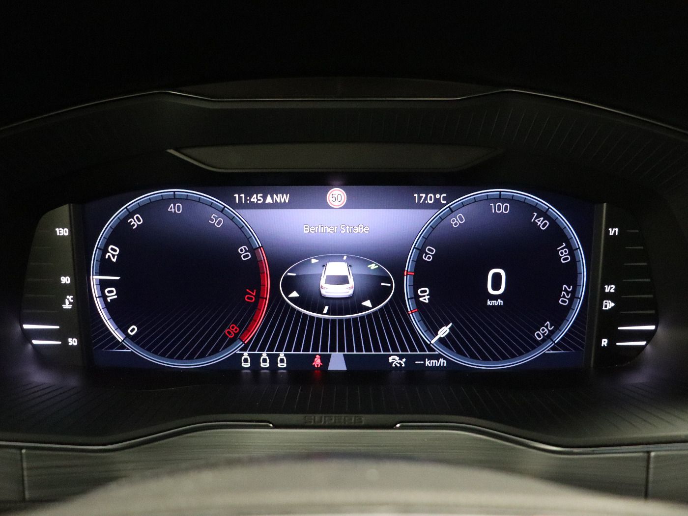 Fahrzeug autohaus mense Fahrzeugabbildung SKODA Superb Combi 1.5 TSI Ambition |ACC|SpurH|LM|Navi