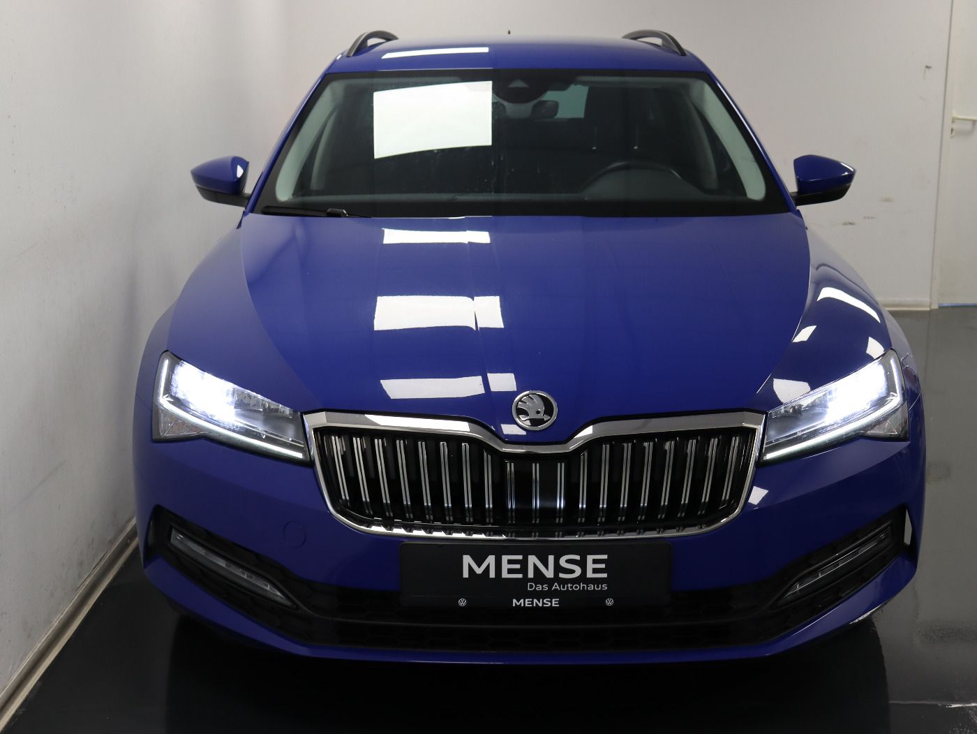 Fahrzeug autohaus mense Fahrzeugabbildung SKODA Superb Combi 1.5 TSI Ambition |ACC|SpurH|LM|Navi