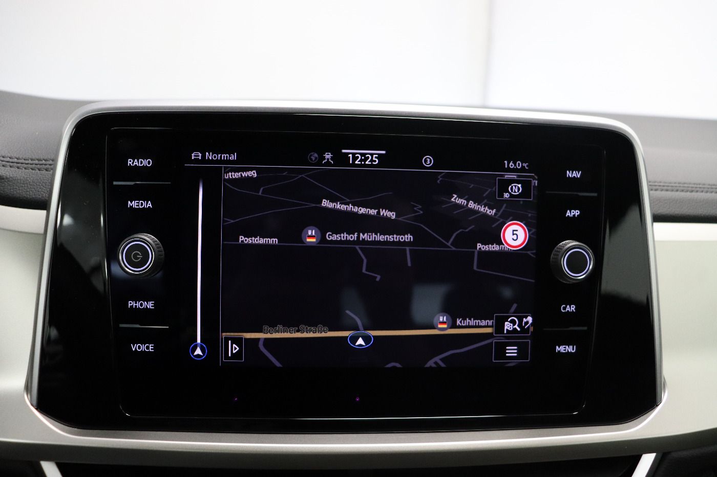 Fahrzeugabbildung Volkswagen T-Roc Cabriolet 1.0 TSI Style Move CarPlay|ACC|L