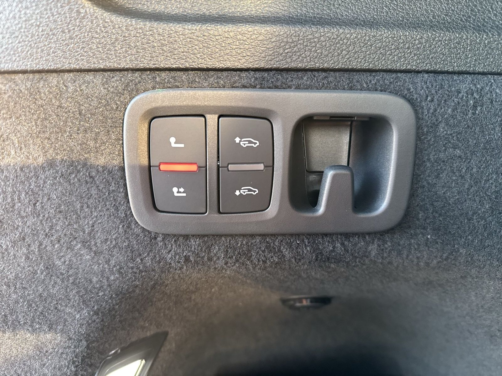 Fahrzeugabbildung Audi Q7 SUV S line 60TFSIe Pano|Sporsitz+|AHK