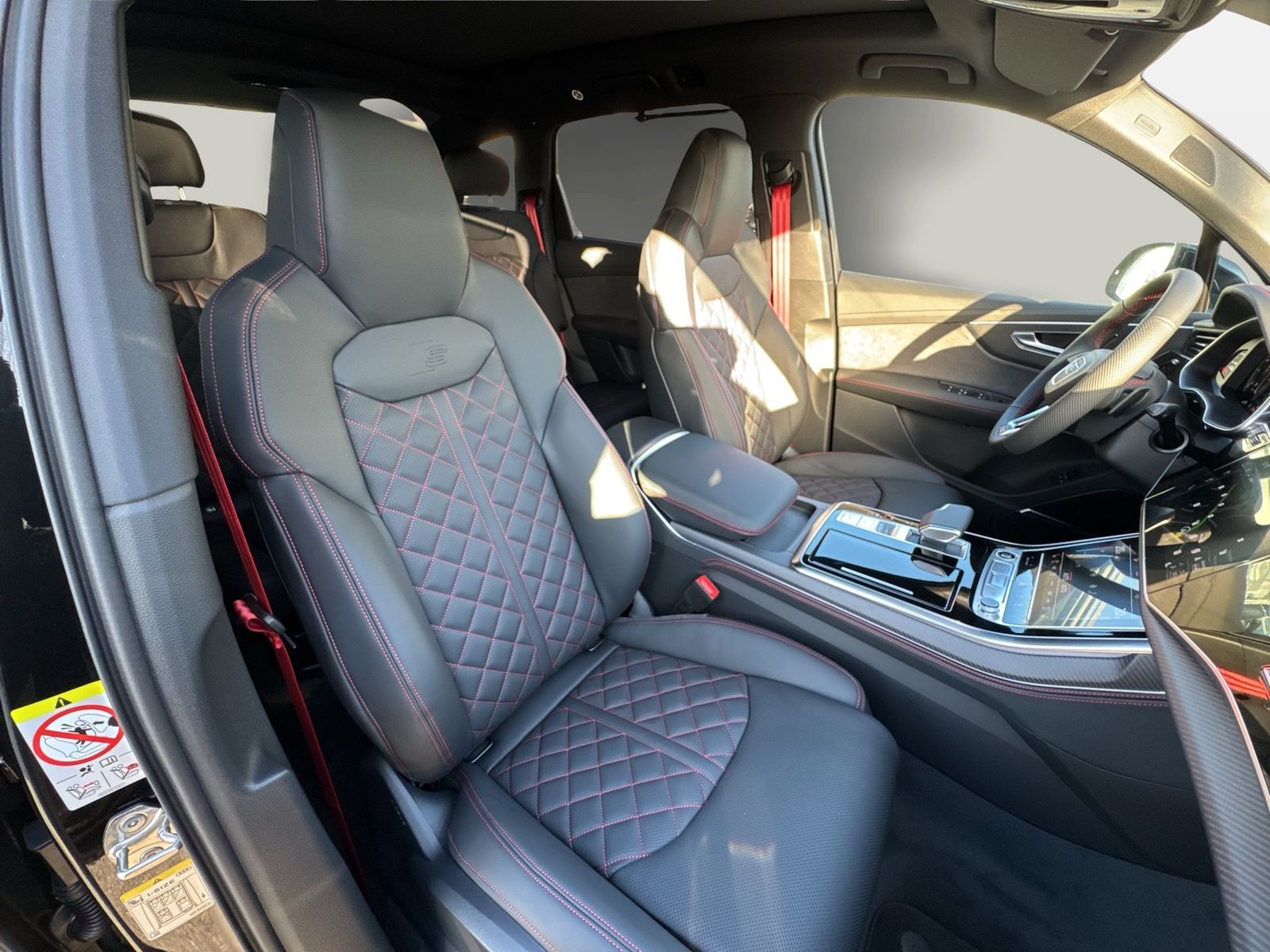 Fahrzeugabbildung Audi Q7 SUV S line 60TFSIe Pano|Sporsitz+|AHK