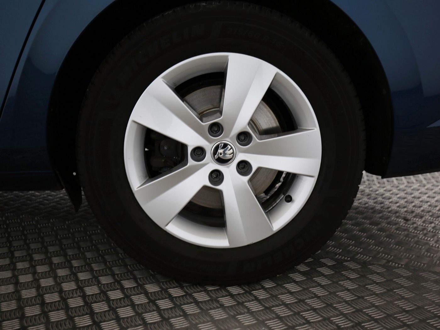 Fahrzeug autohaus mense Fahrzeugabbildung SKODA Superb Combi 2.0 TDI Ambition AHK|Pano|SD|ACC|LM