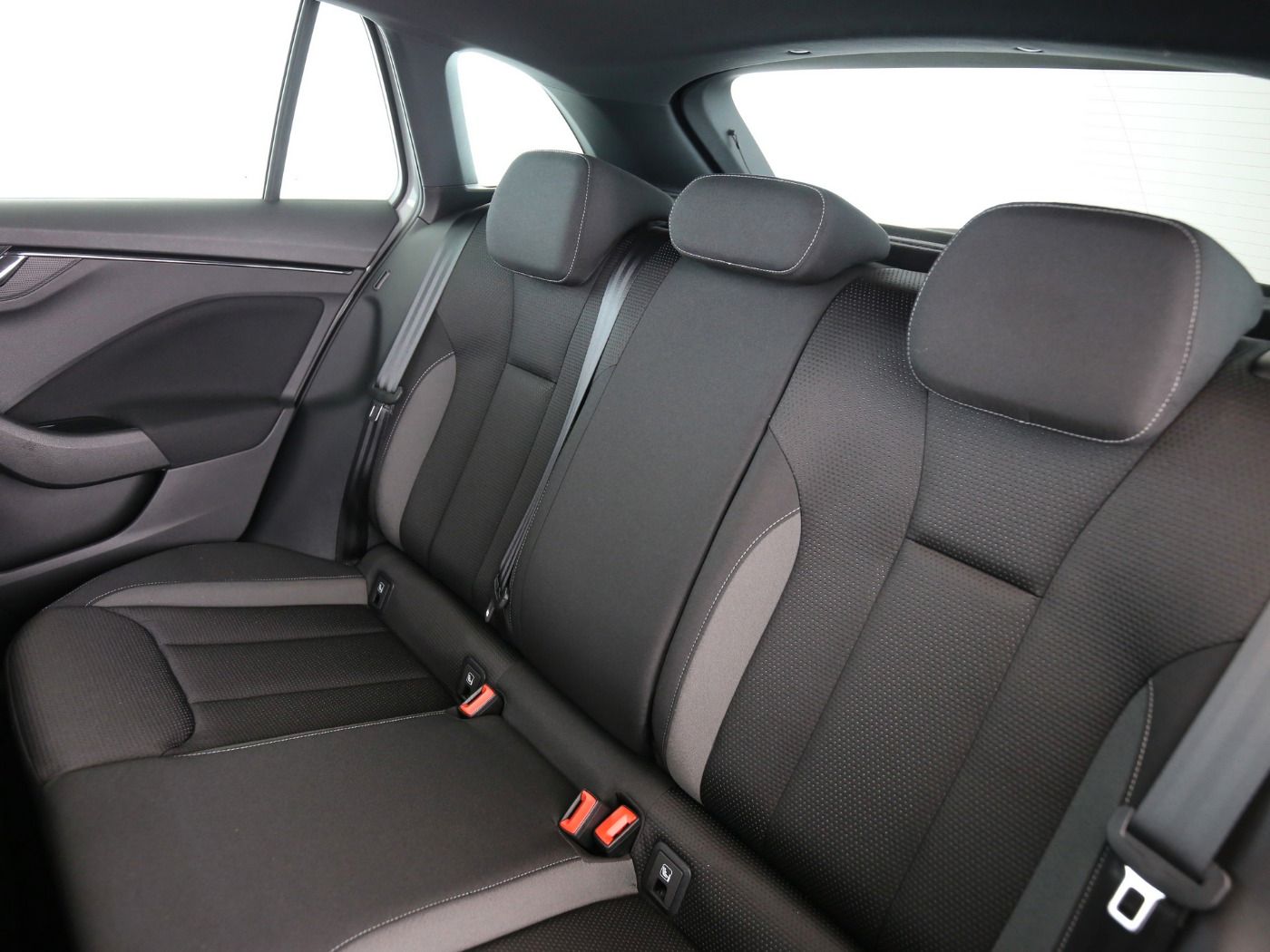 Fahrzeug autohaus mense Fahrzeugabbildung SKODA Scala 1.0 TSI Tour Pano|SD|LED|Fernlichtass.|PDC