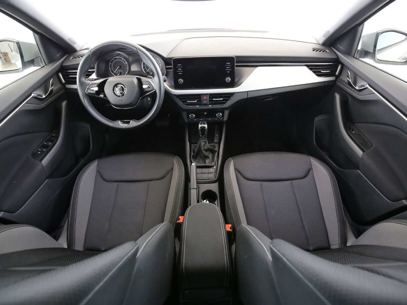 Fahrzeug autohaus mense Fahrzeugabbildung SKODA Scala 1.0 TSI Tour Pano|SD|LED|Fernlichtass.|PDC