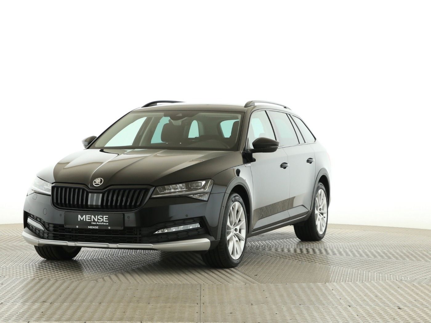Fahrzeugabbildung SKODA Superb Combi 2.0 TDI Scout Matrix|AHK|ACC|LED|LM