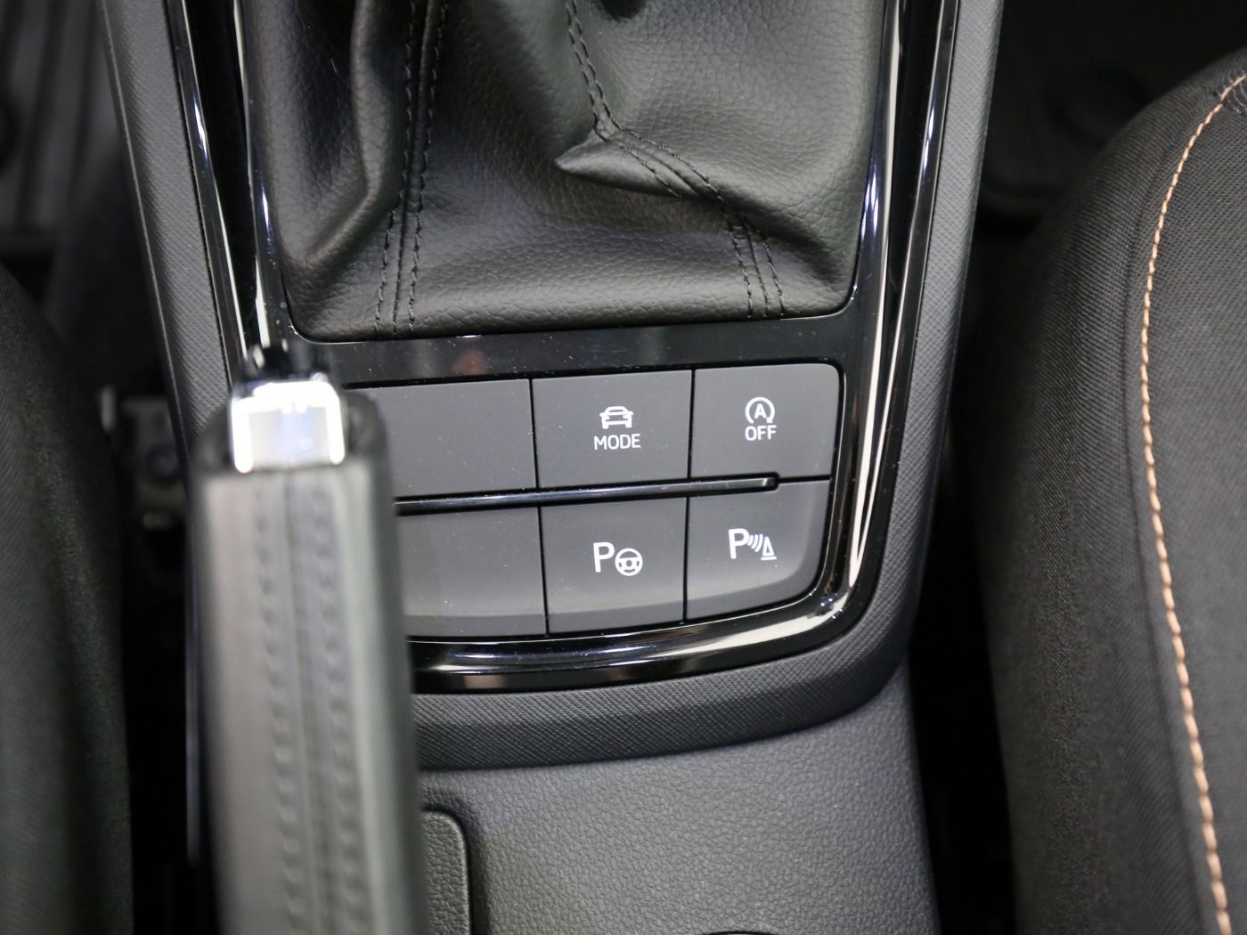 Fahrzeug autohaus mense Fahrzeugabbildung SKODA Kamiq 1.5 TSI Drive AHK|ACC|MATRIX|Navi|LaneAss