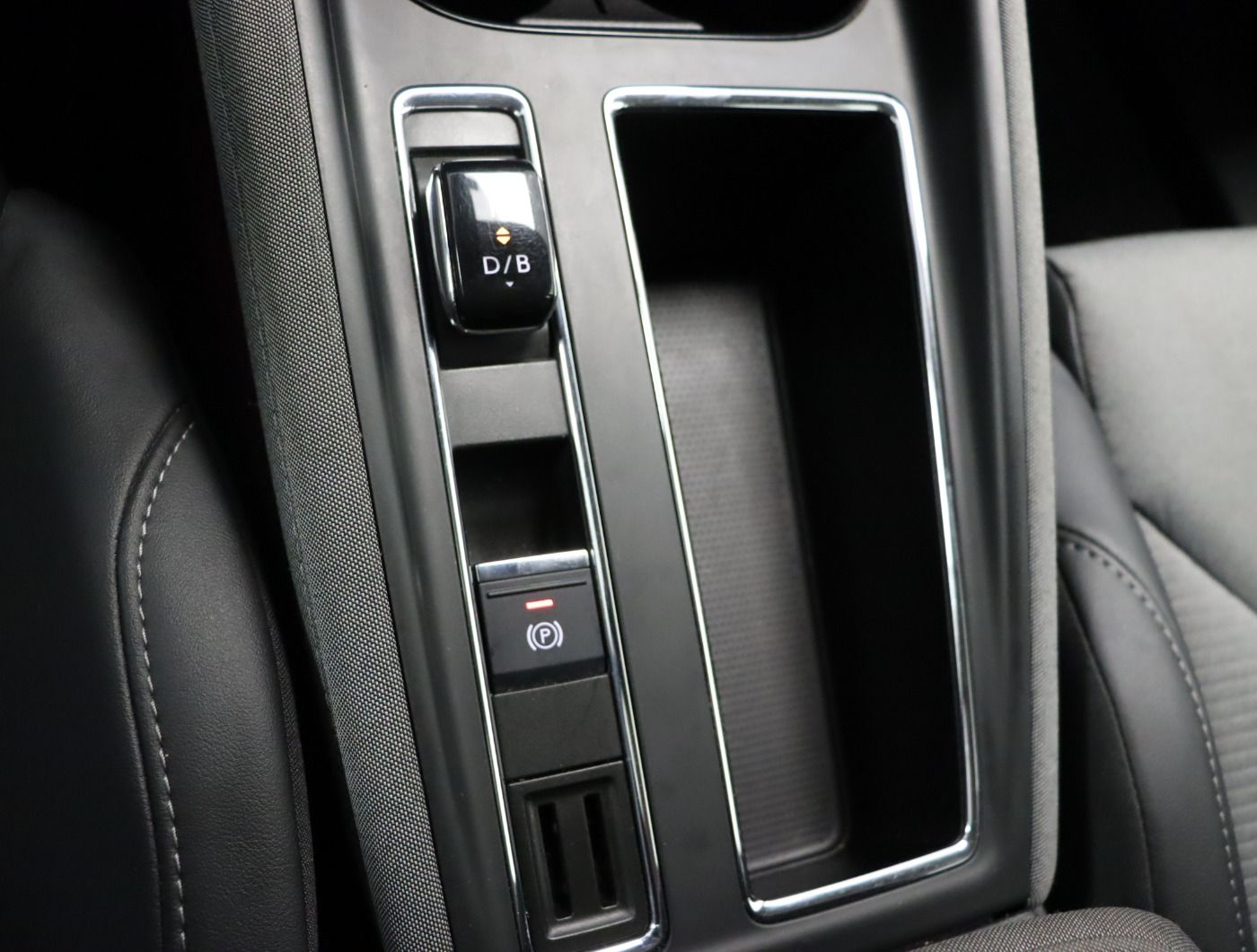 Fahrzeugabbildung SKODA Enyaq IV 80 |AHK|FLA|WPumpe|LM|Navi|W-Paket|PDC