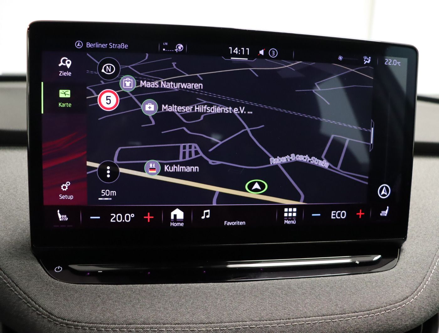 Fahrzeugabbildung SKODA Enyaq IV 80 |AHK|FLA|WPumpe|LM|Navi|W-Paket|PDC