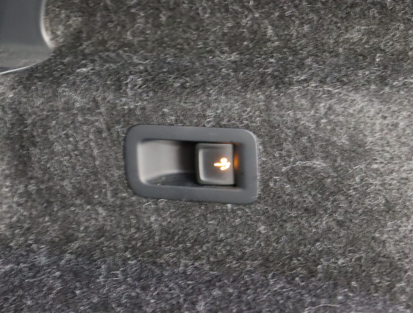 Fahrzeugabbildung SKODA Enyaq IV 80 |AHK|FLA|WPumpe|LM|Navi|W-Paket|PDC