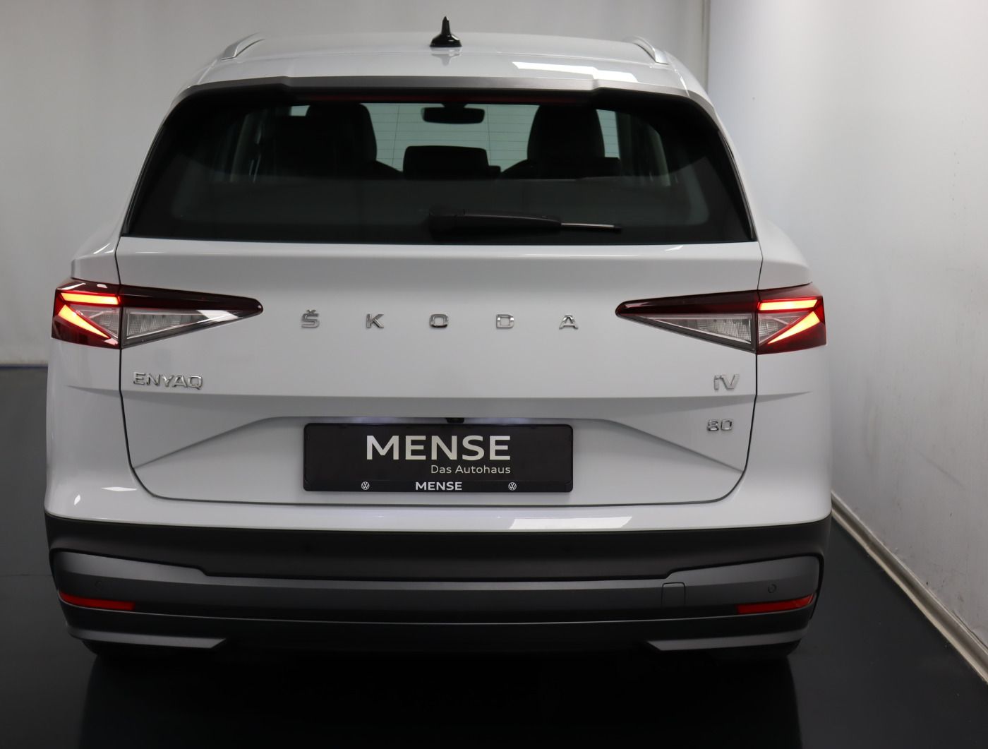 Fahrzeugabbildung SKODA Enyaq IV 80 |AHK|FLA|WPumpe|LM|Navi|W-Paket|PDC