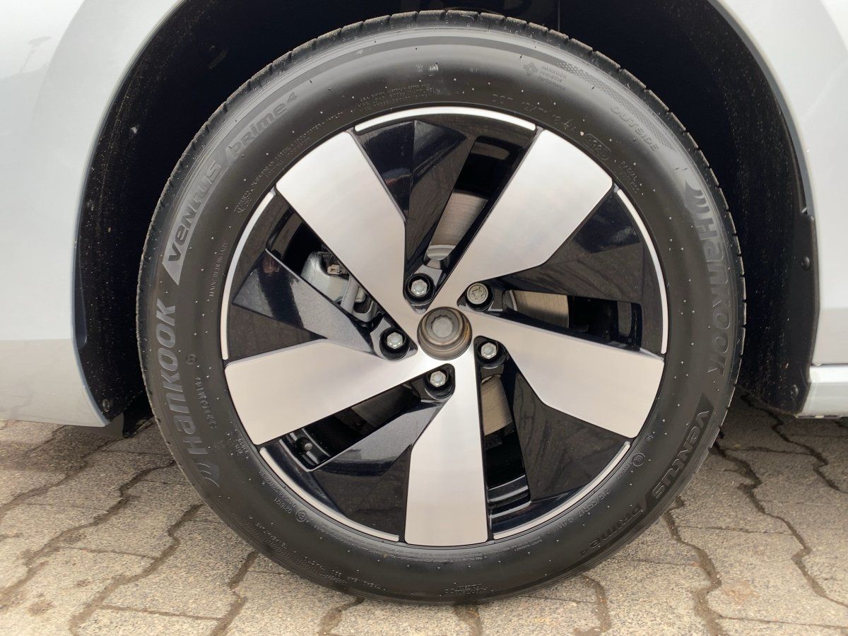 Fahrzeug autohaus mense Fahrzeugabbildung Volkswagen Passat TDI Business Navi HUD 360° Winterräder DC