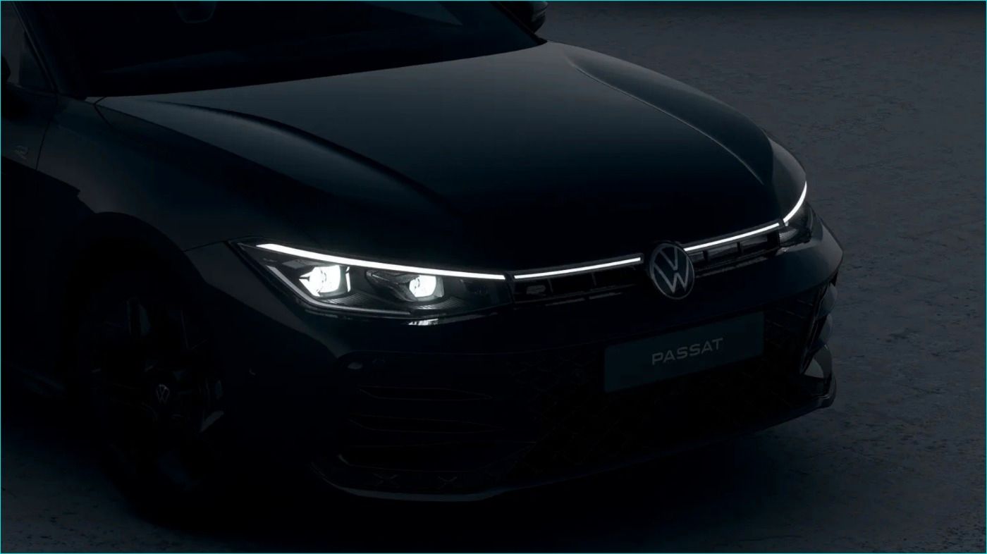 Fahrzeugabbildung Volkswagen Passat TDI R-Line AHK Nav HUD BlackStyle DCC 360