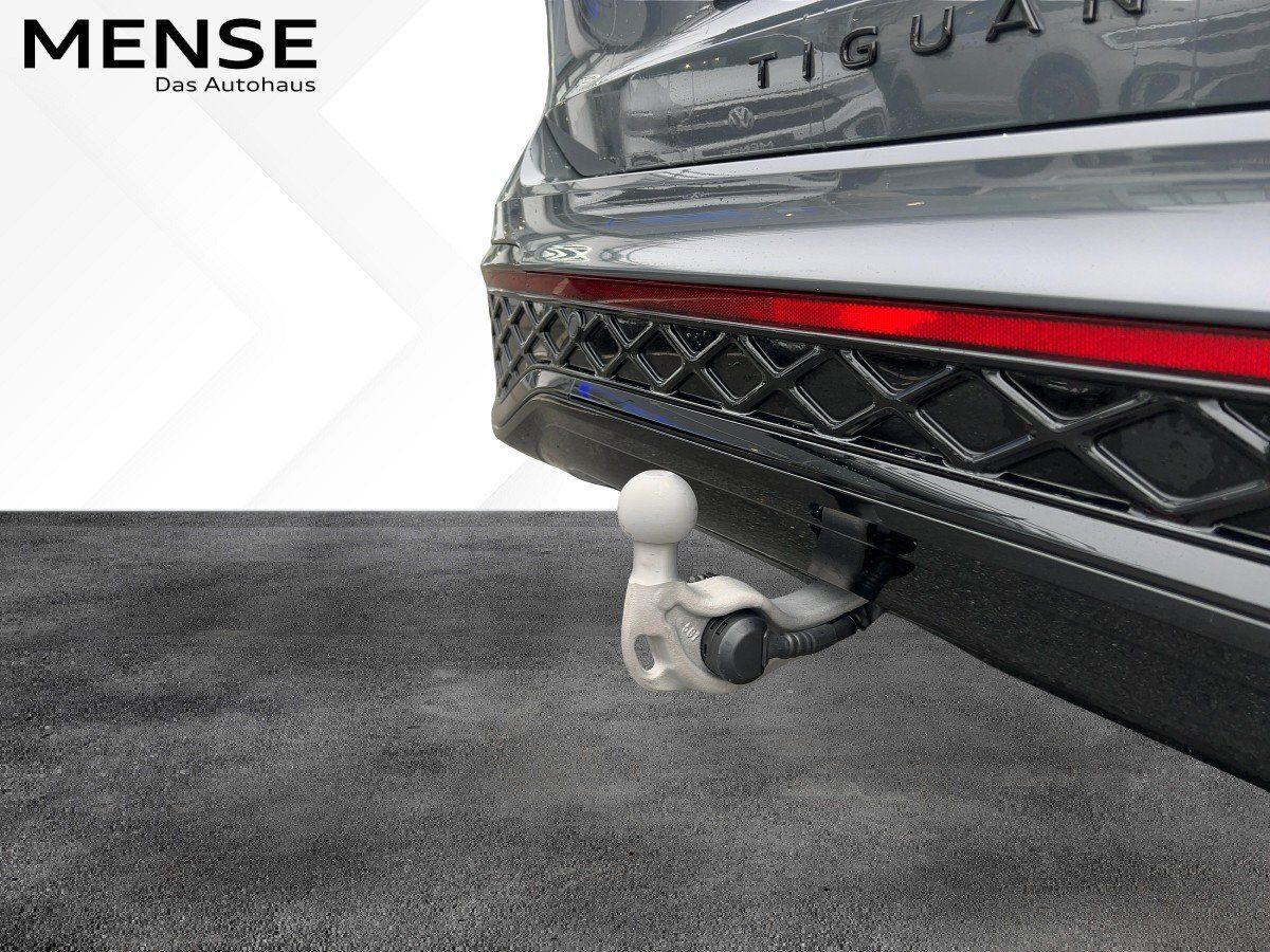 Fahrzeugabbildung Volkswagen Tiguan TDI 4M R-Line AHK BlackStyle Leder Nav 36