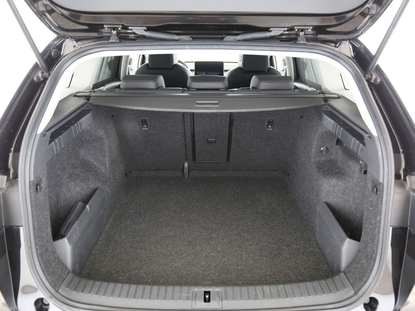 Fahrzeugabbildung SKODA Enyaq 60 Suite ACC|LED|Navi|VirtualCP|Kamera|PDC