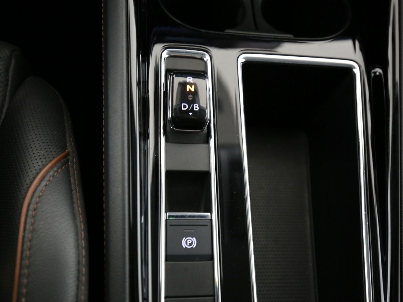 Fahrzeugabbildung SKODA Enyaq 60 Suite ACC|LED|Navi|VirtualCP|Kamera|PDC