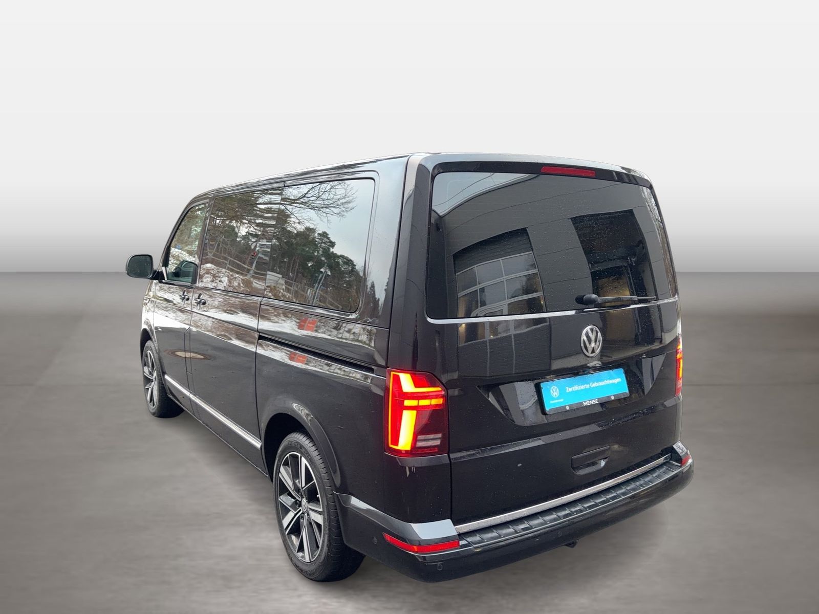 Fahrzeugabbildung Volkswagen T6.1 Multivan 2.0 TDI FWD Highline