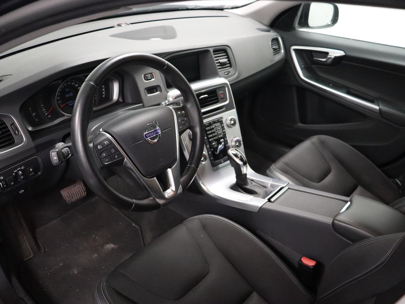 Fahrzeugabbildung Volvo V60 Cross Country Plus D4 EU6 SD|Navi|Xenon|PDC