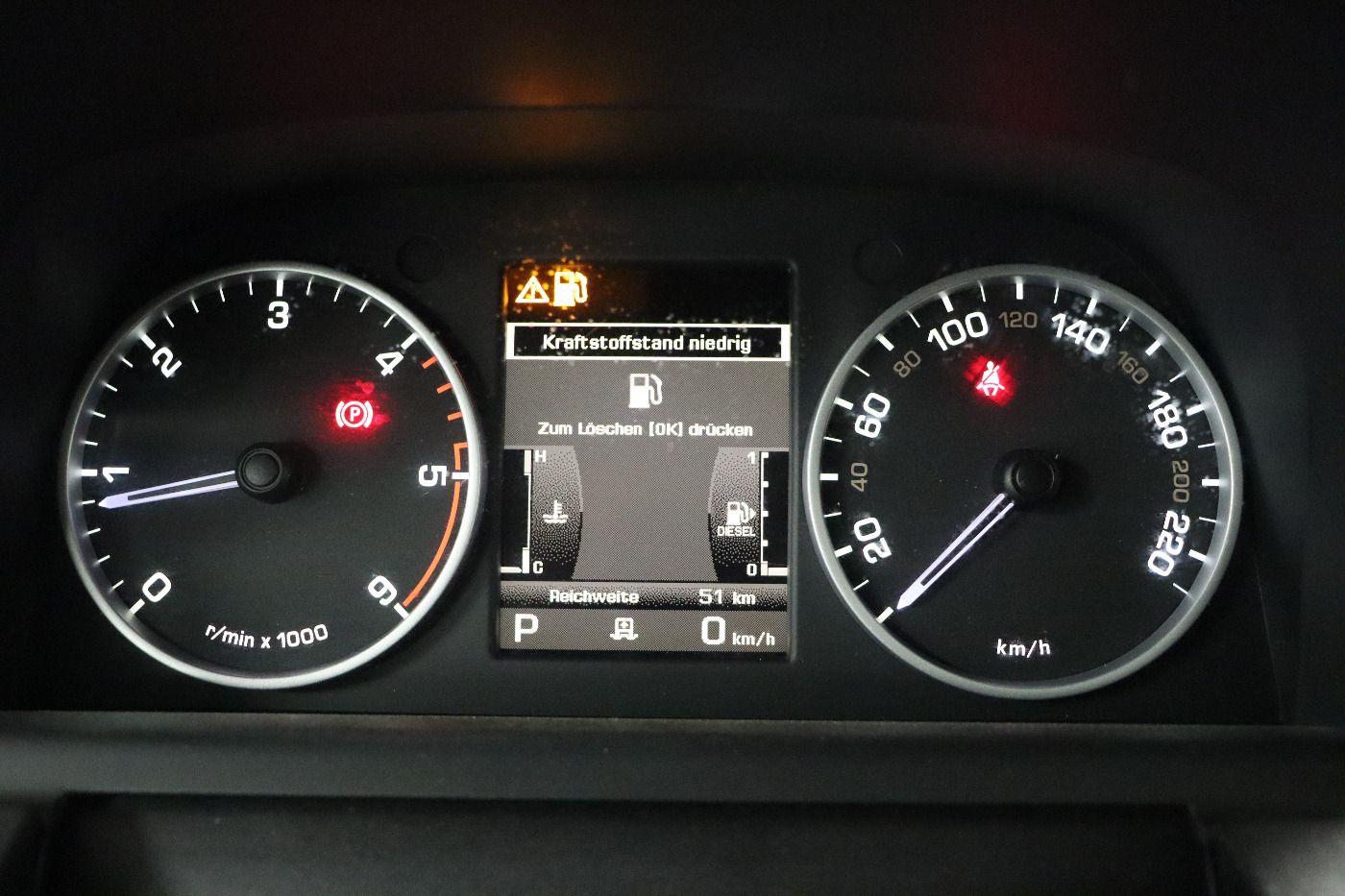 Fahrzeugabbildung Land Rover Discovery 4 TDV6 HSE Luft|4xSHZG|Navi|VirtualCP