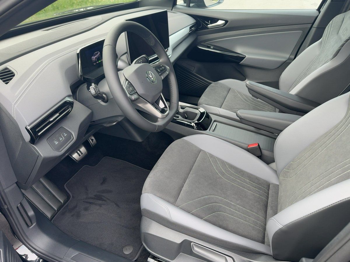 Fahrzeugabbildung Volkswagen ID.4 Pro 79 kWh 1-Gang-Automatik Wärmepumpe Matr - mit KI generiert/bearbeitet