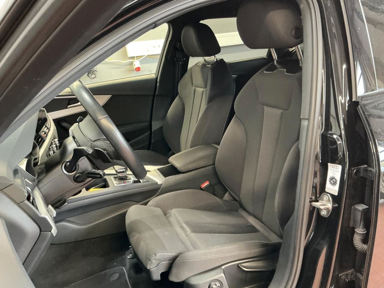 Fahrzeugabbildung Audi A4 Avant 40 TDI quattro S tronic S line AHK|ACC