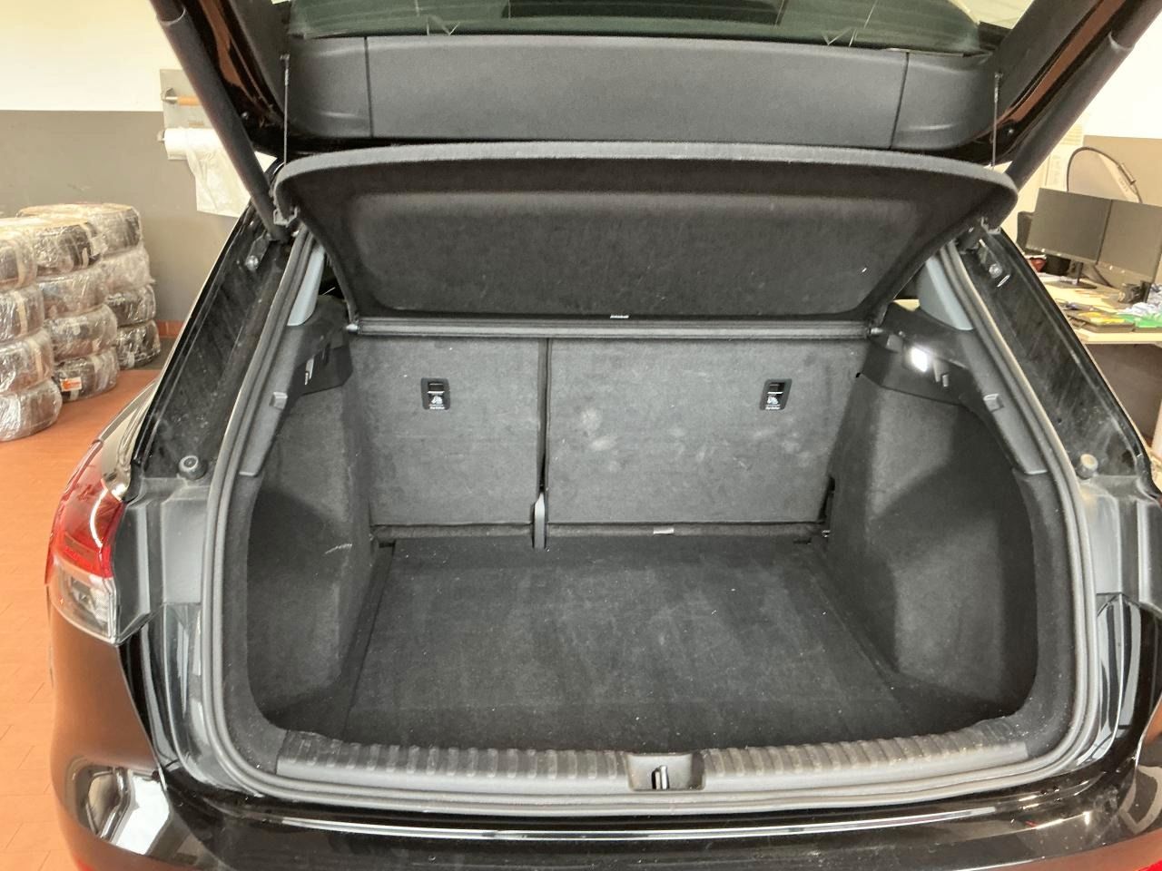 Fahrzeugabbildung Audi Q4 e-tron 40 Matrix|CarPlay|HUD|Standhzg|ACC|LED