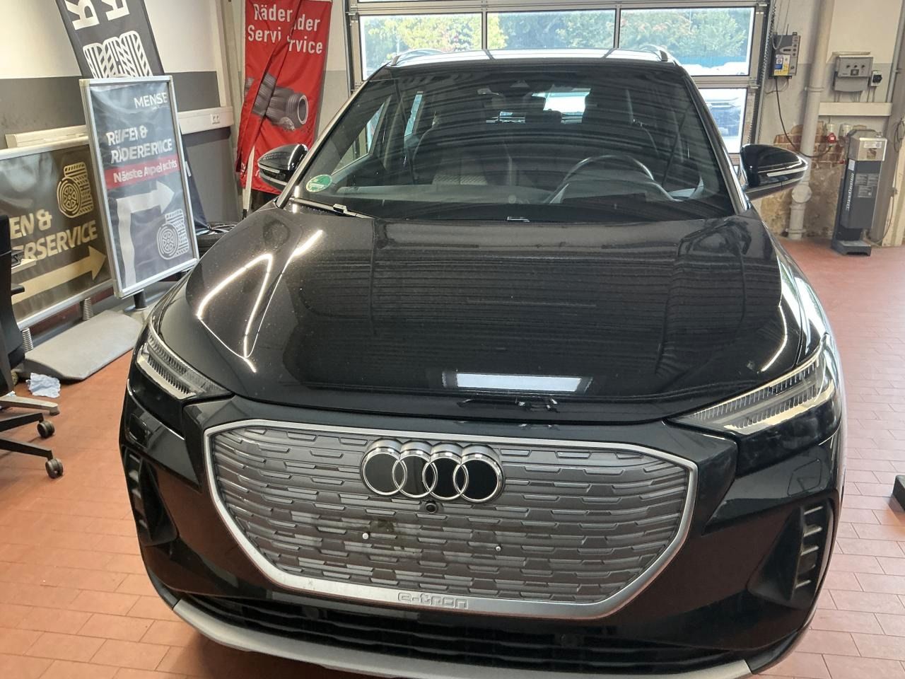 Fahrzeugabbildung Audi Q4 e-tron 40 Matrix|CarPlay|HUD|Standhzg|ACC|LED