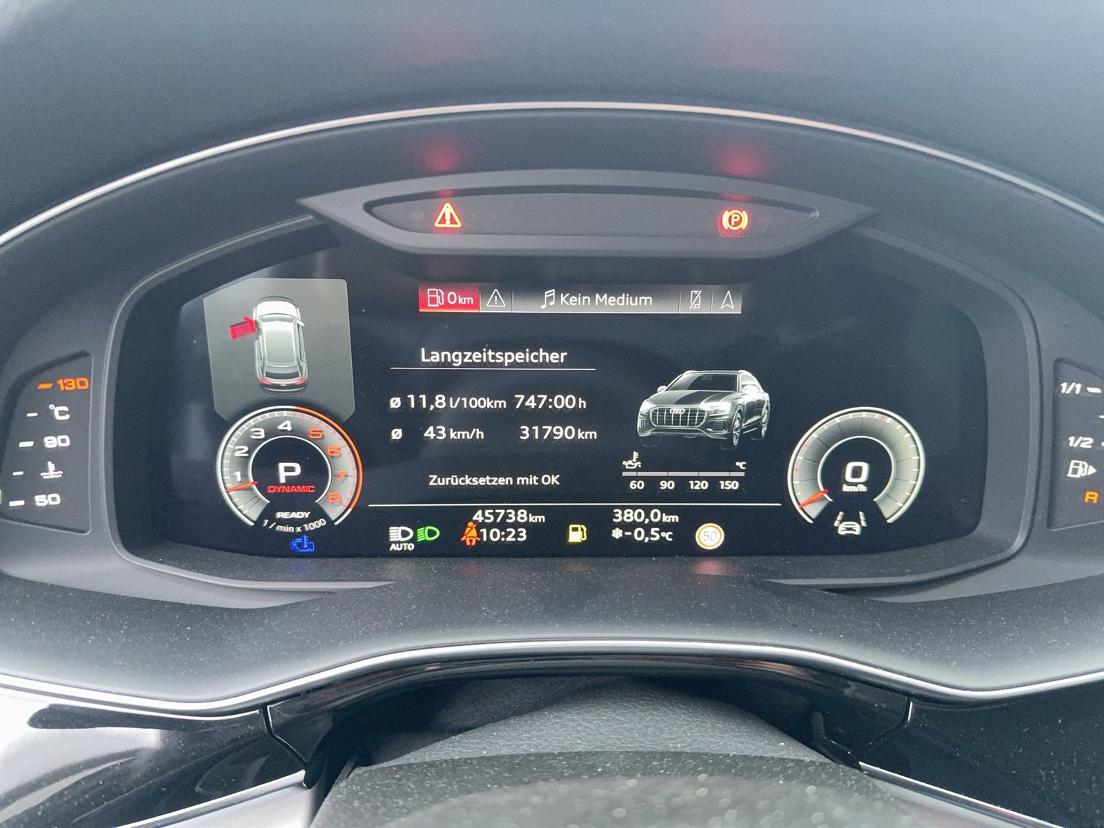 Fahrzeugabbildung Audi Q8 55 TFSI quattro tiptronic Luft|4xSHZG|ACC|LED