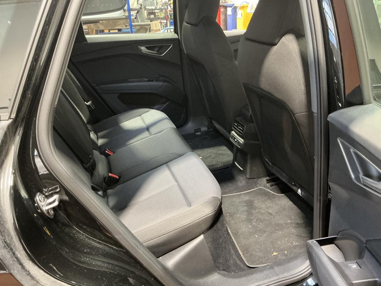 Fahrzeugabbildung Audi Q4 Sportback e-tron 40 HUD|Standhzg|ACC|LED|Navi