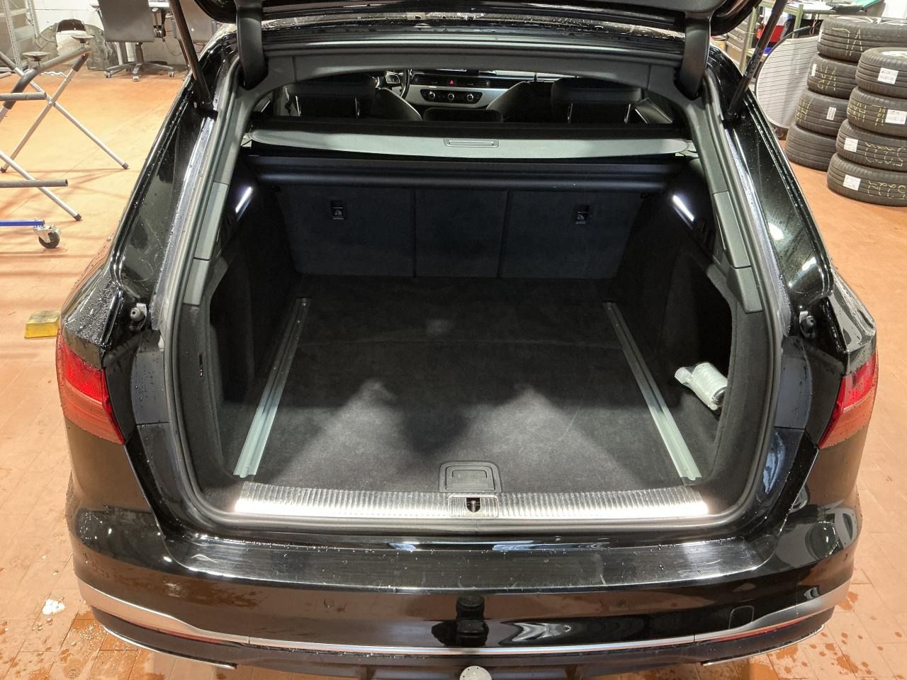 Fahrzeugabbildung Audi A4 Avant 35 TDI S tronic S line AHK|LED|Navi|PDC