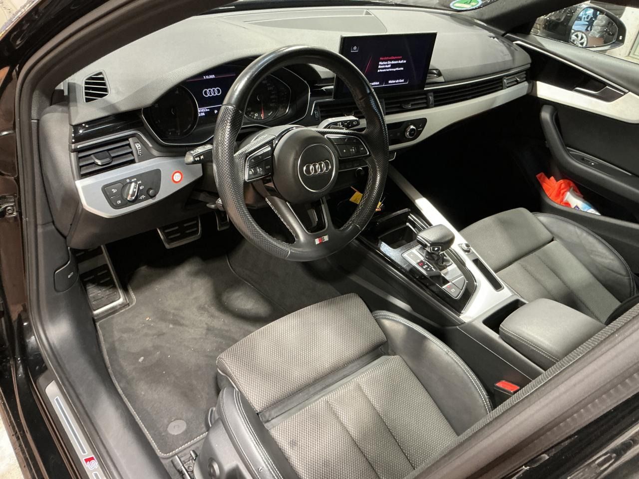 Fahrzeugabbildung Audi A4 Avant 35 TDI S tronic S line AHK|LED|Navi|PDC