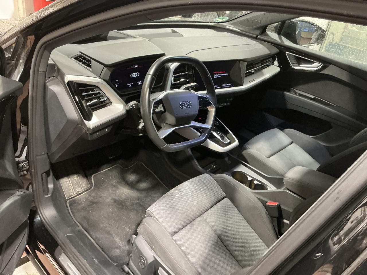 Fahrzeugabbildung Audi Q4 e-tron 40 AHK|HUD|Standhzg|ACC|LED|Navi|PDC