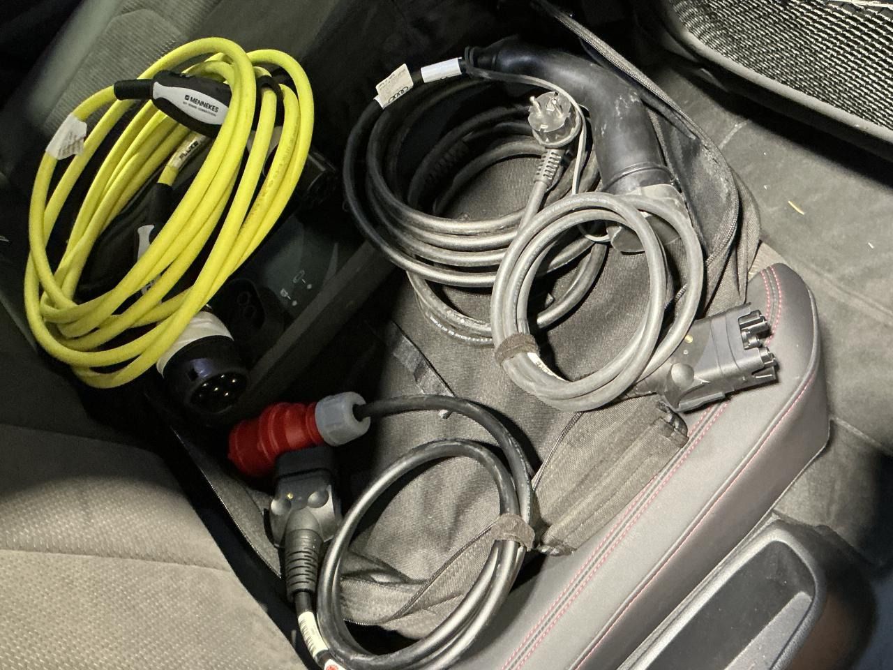 Fahrzeugabbildung Audi Q3 Sportback 45 TFSI e S tronic S line CarPlay