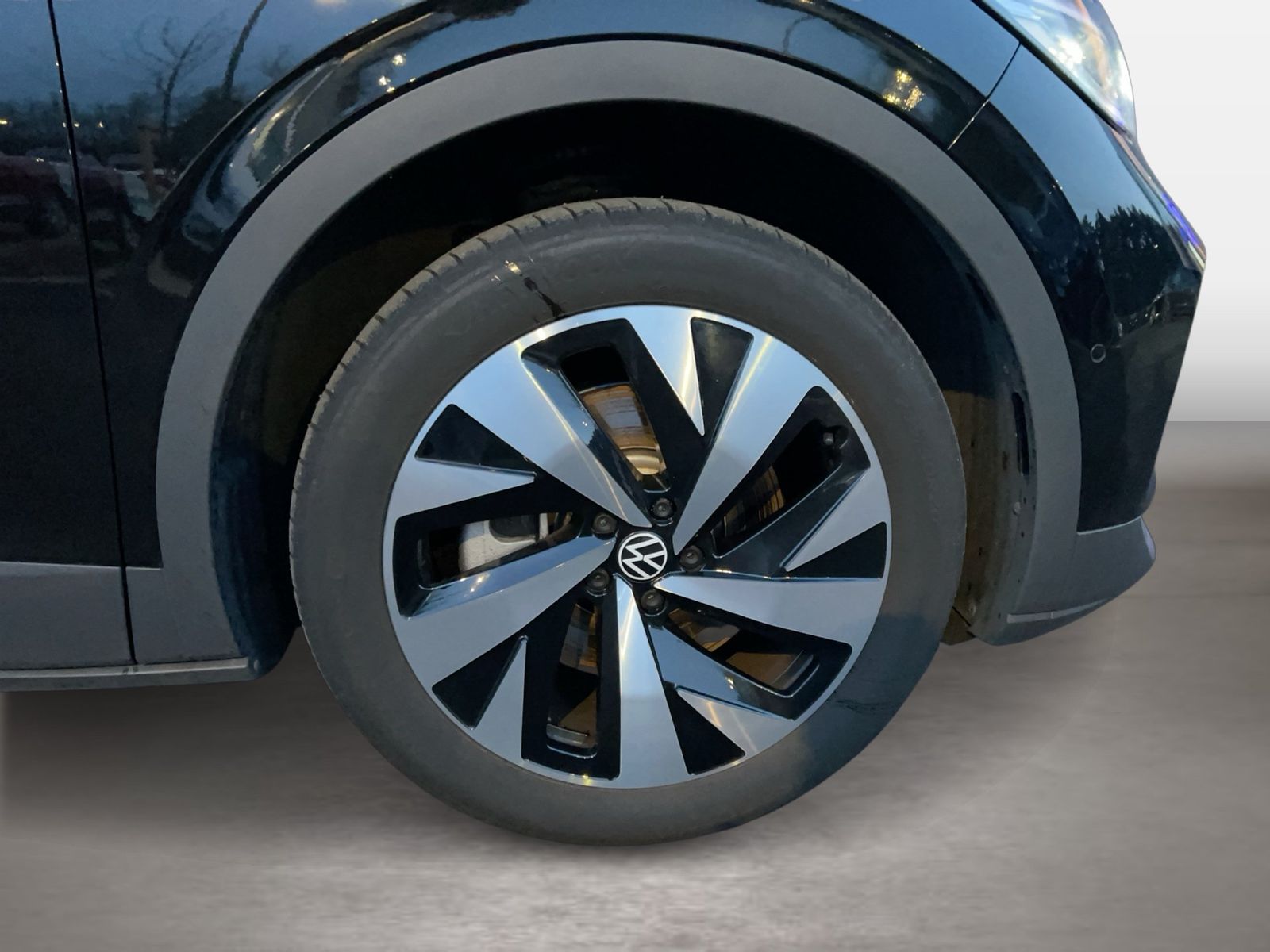 Fahrzeug autohaus mense Fahrzeugabbildung Volkswagen ID.4 Pro 4-motion IQ.Light|Matrix|CarPlay|h/k|SD