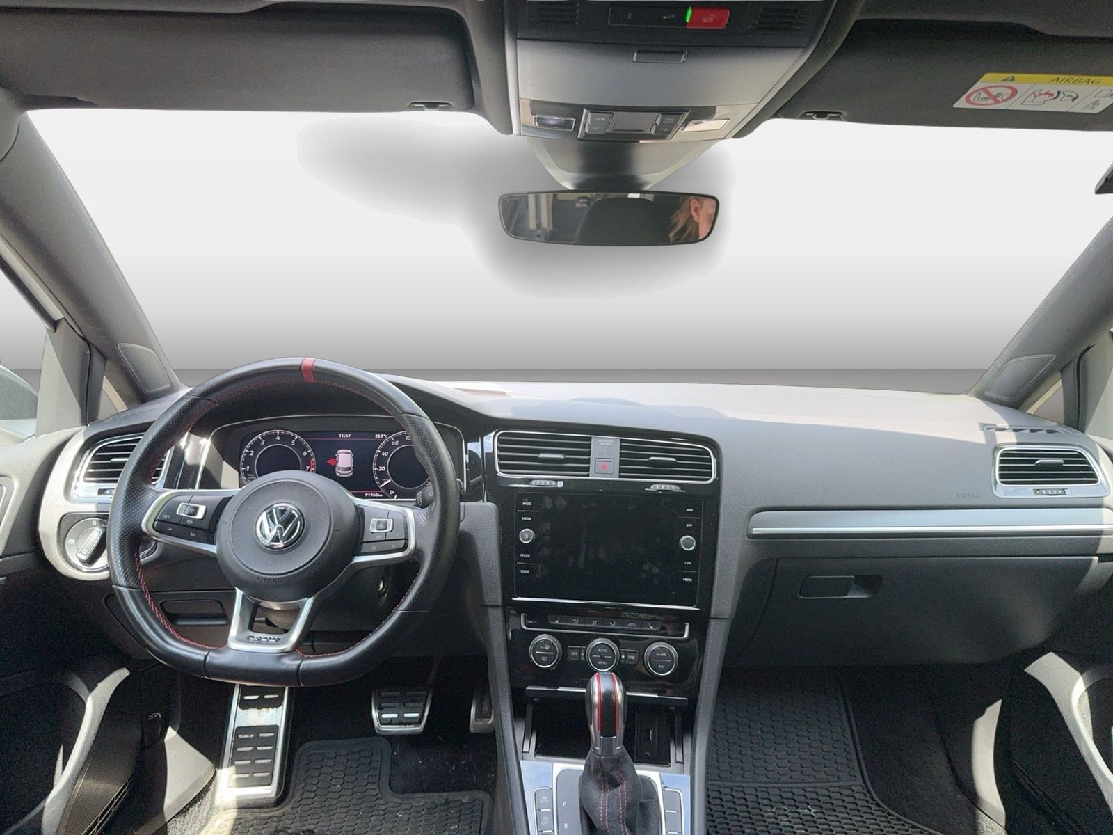 Fahrzeug autohaus mense Fahrzeugabbildung Volkswagen Golf VII GTI TCR CarPlay ACC LED Navi - mit KI generiert/bearbeitet
