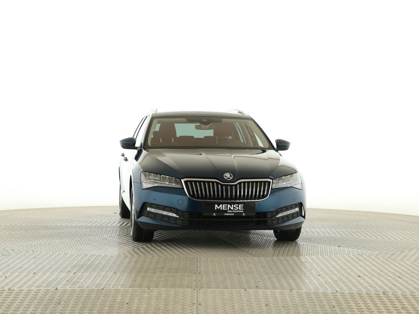 Fahrzeugabbildung SKODA Superb Combi 2.0 TDI Ambition AHK|ACC|LED|Navi