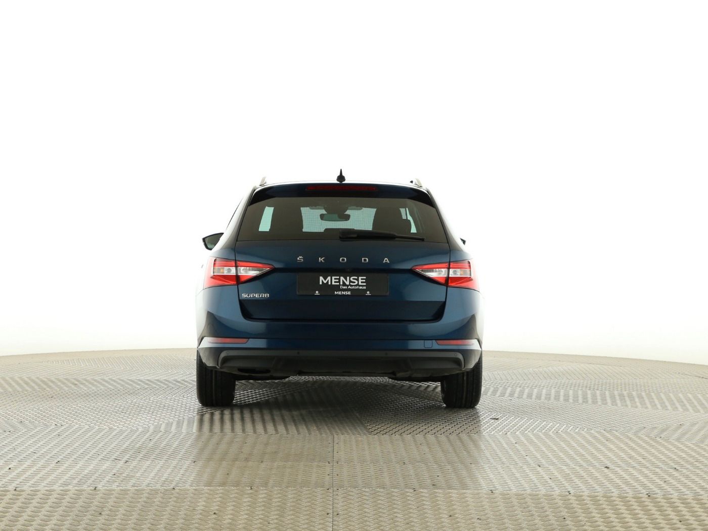 Fahrzeugabbildung SKODA Superb Combi 2.0 TDI Ambition AHK|ACC|LED|Navi