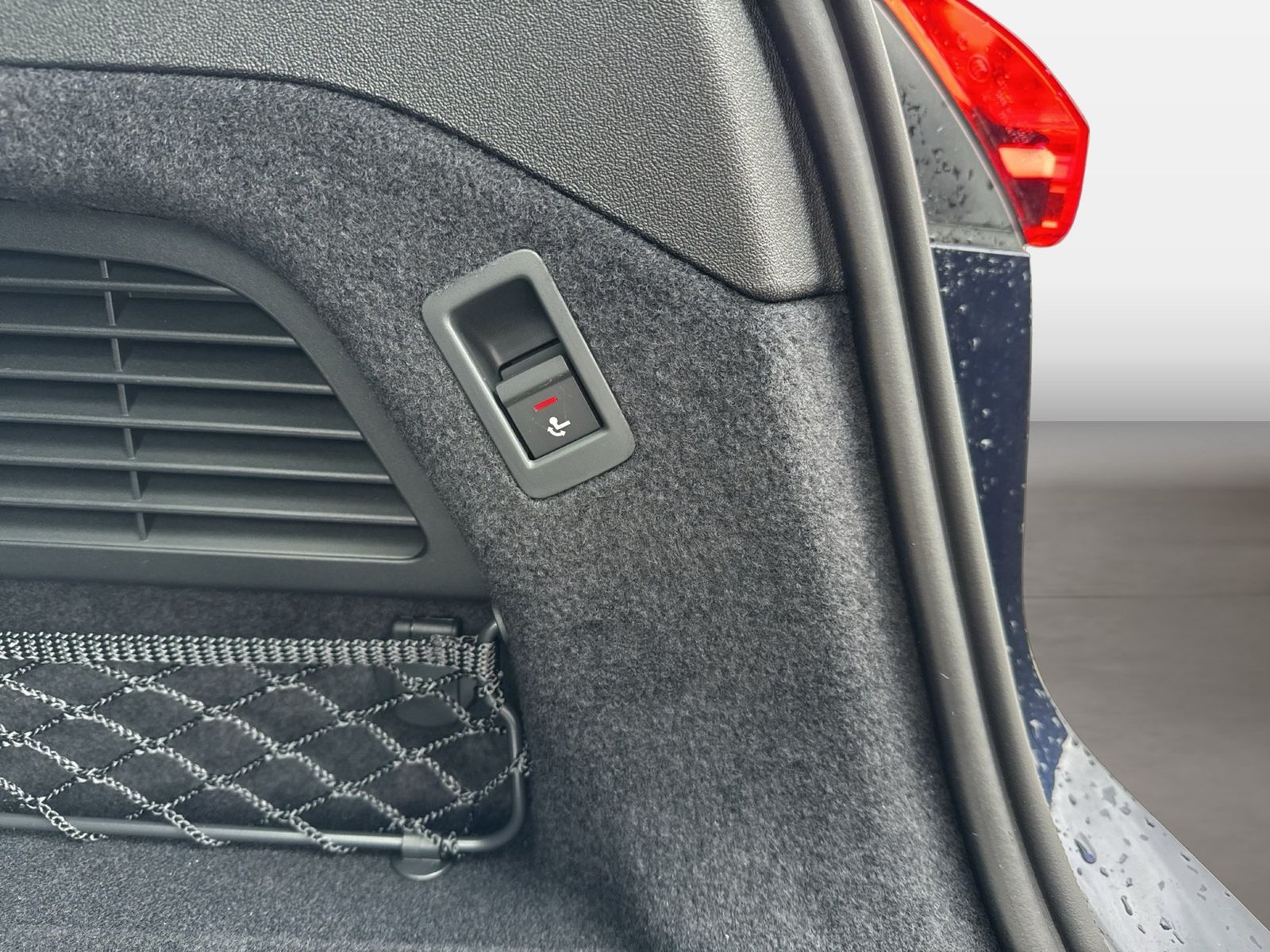 Fahrzeug autohaus mense Fahrzeugabbildung Audi A5 Avant e-hybrid quattro 270 kW S tronic Matrix