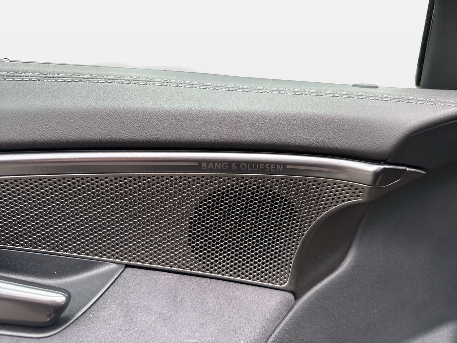 Fahrzeug autohaus mense Fahrzeugabbildung Audi A5 Avant e-hybrid quattro 270 kW S tronic Matrix