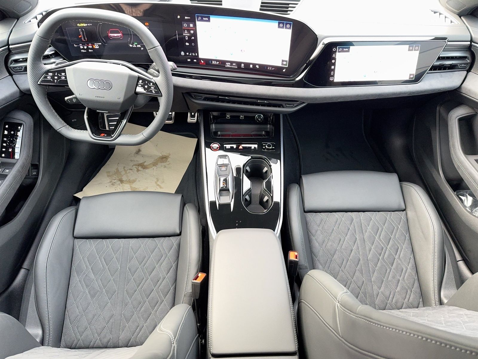 Fahrzeugabbildung Audi A5 Avant e-hybrid quattro 270 kW S tronic Matrix