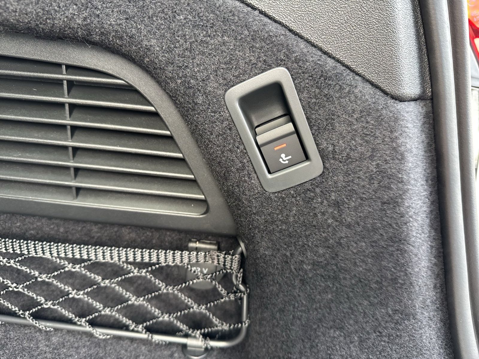 Fahrzeugabbildung Audi A5 Avant e-hybrid quattro 270 kW S tronic Matrix